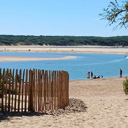 Casa de Férias Maison 3 Personnes Dans Village Atypique Talmont-Saint-Hilaire