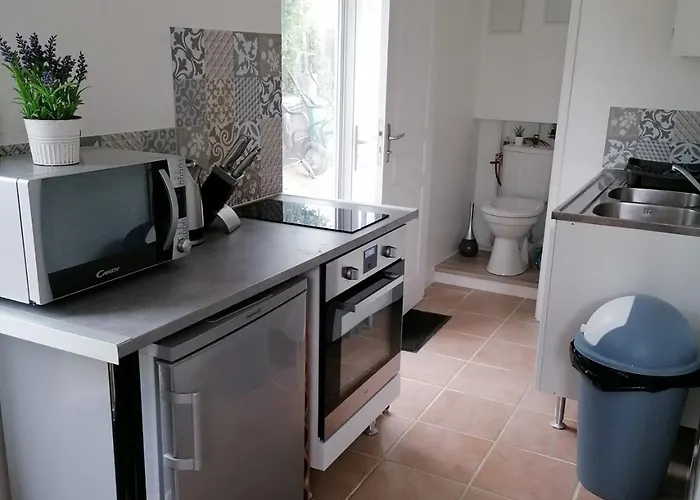 Maison 3 Personnes Dans Village Atypique Hébergement de vacances *